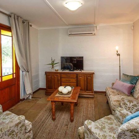 شقة Hazenjacht Karoo Lifestyle - Spitzkop أوتشورن المظهر الخارجي الصورة